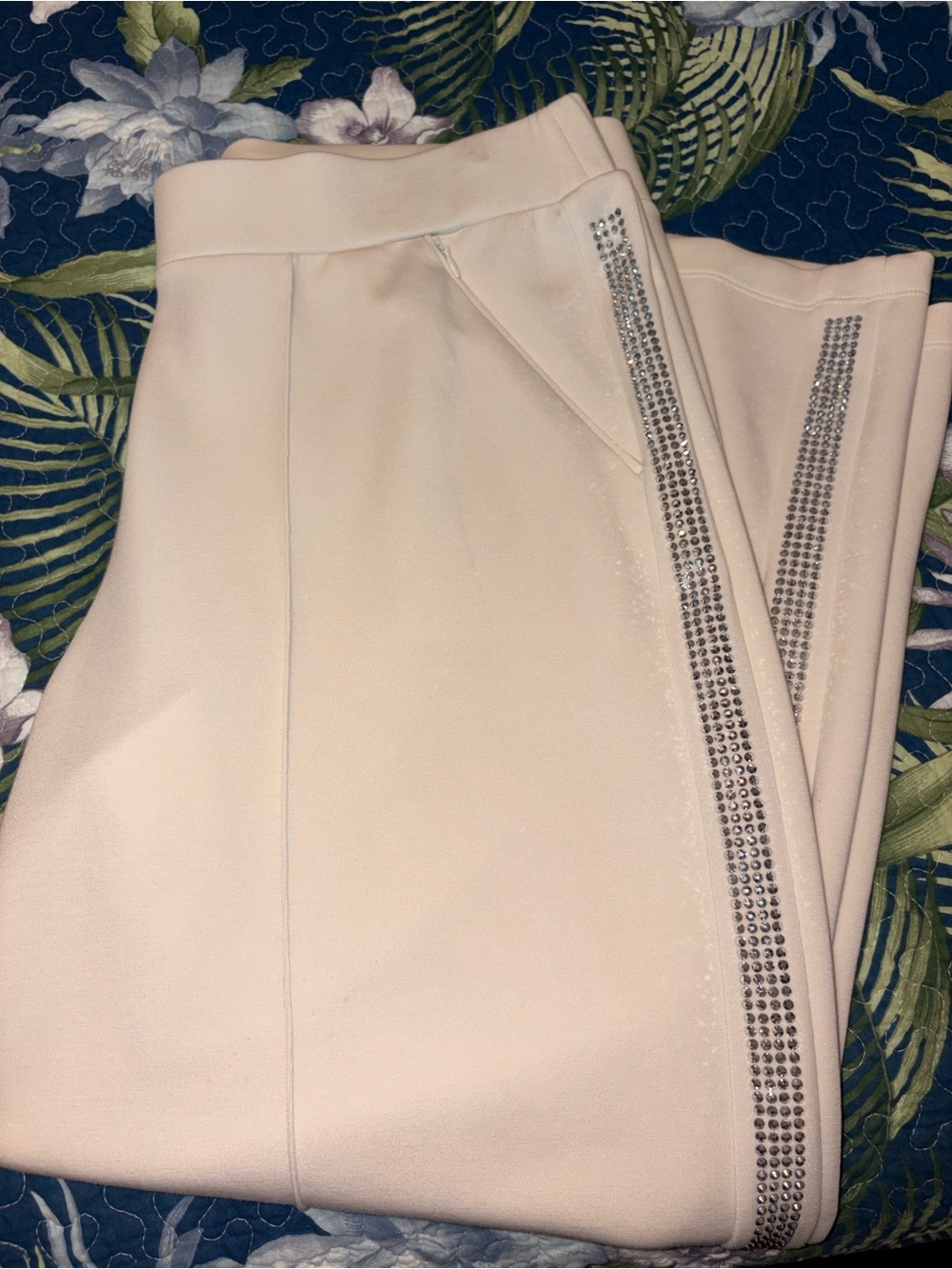Chico's Elegant Cream Soft Scuba Wide Leg Pants with Rhinestone Side Trim NWOT